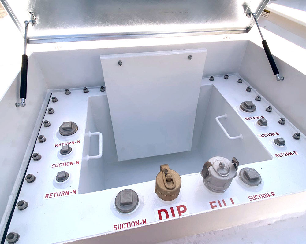 unity bloc fuel tank manway access